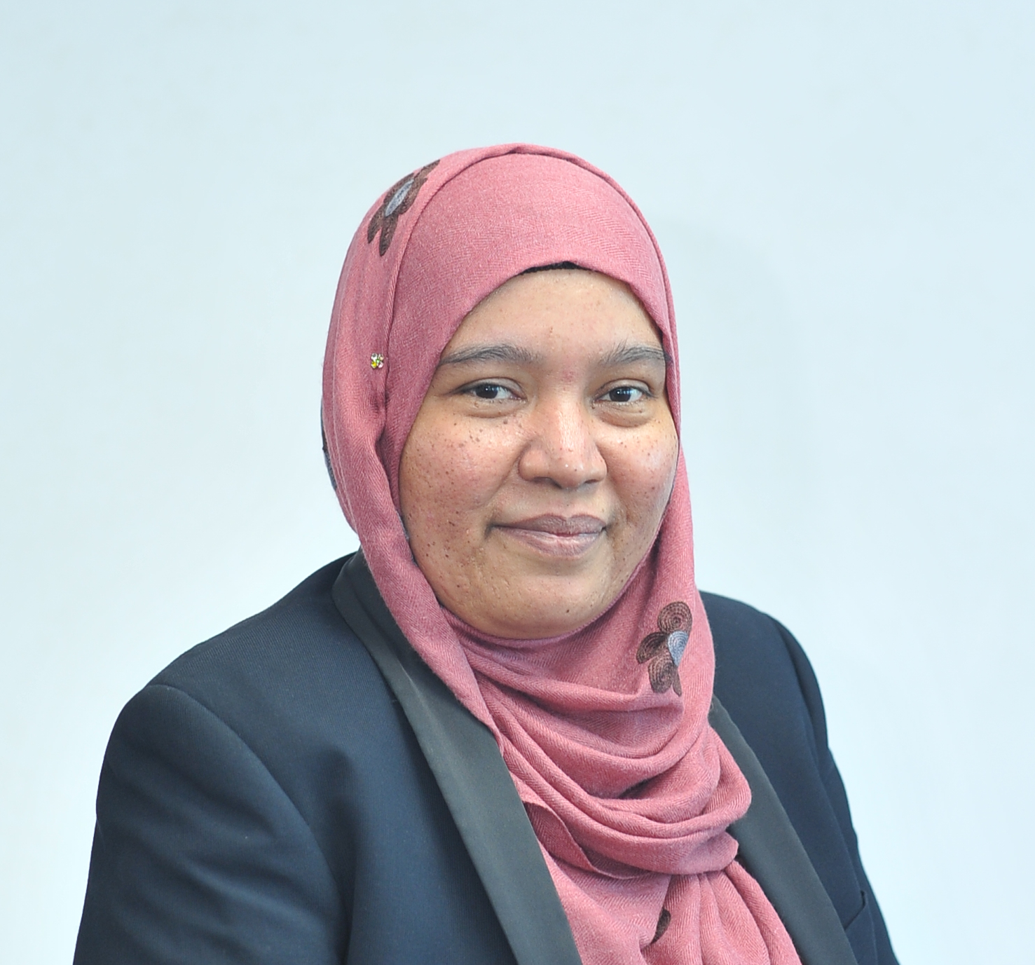 Dr. KHADIJAH BINTI MD ARIFFIN