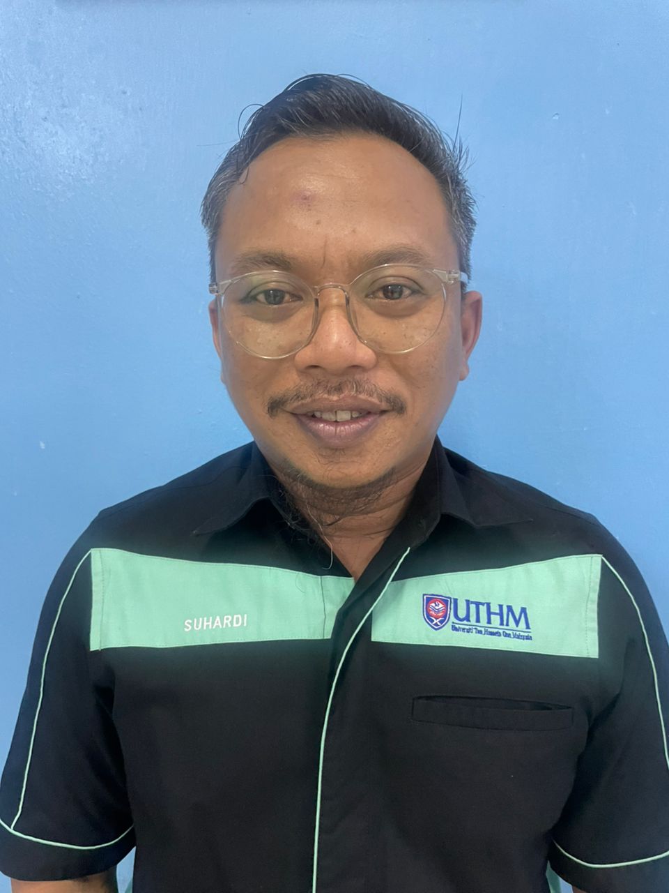 ENCIK SUHARDI BIN ISMAIL