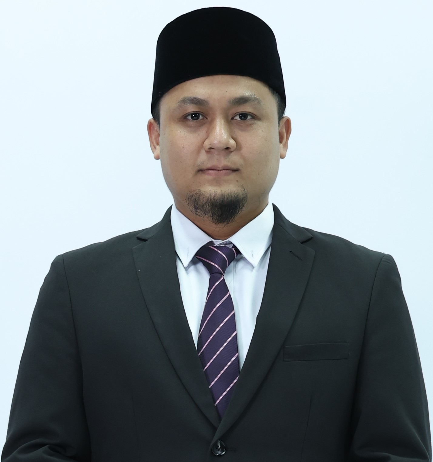 ENCIK MUHAMMAD AMIRULHAKIM BIN SAPARUDIN